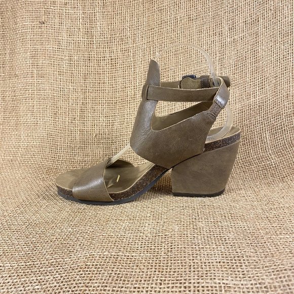 OTBT sandals sling back ankle strap open toe block high heels leather sz 8 M - Picture 7 of 10